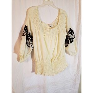 Women s Jennifer and Grace Embroidered Ivory & Black Peasant Top 3X (H111)